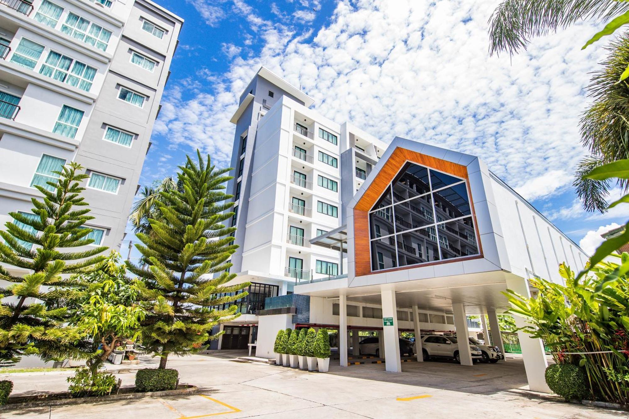 Phavina Hotel Rayong Sha Extra Plus Екстер'єр фото