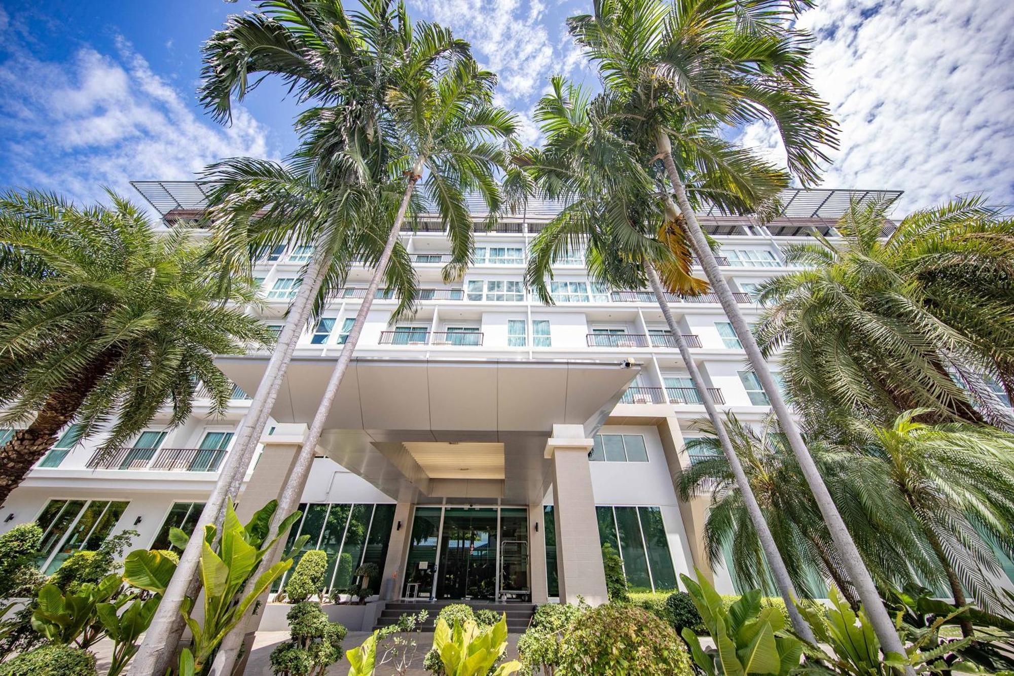 Phavina Hotel Rayong Sha Extra Plus Екстер'єр фото