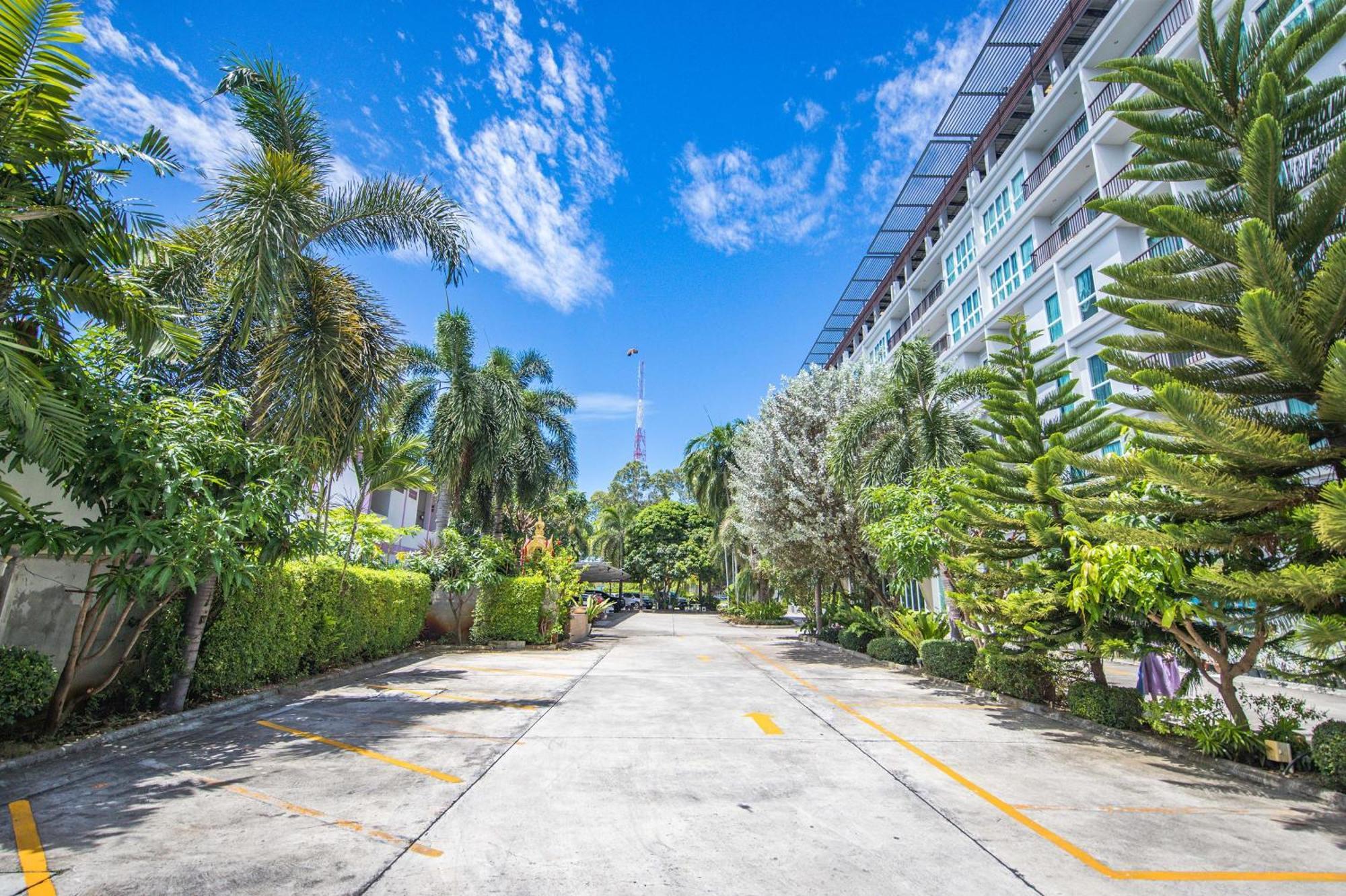 Phavina Hotel Rayong Sha Extra Plus Екстер'єр фото