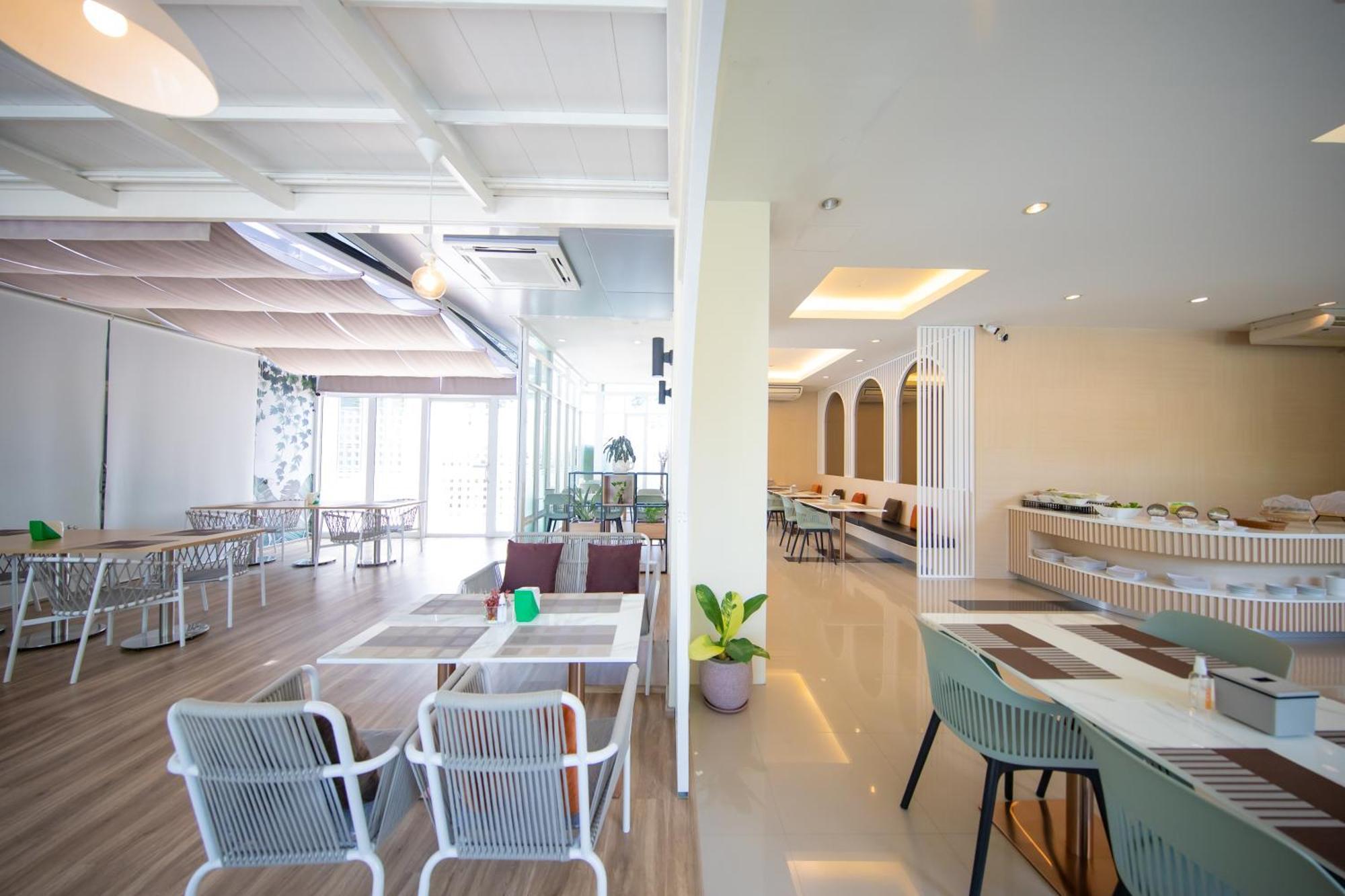 Phavina Hotel Rayong Sha Extra Plus Екстер'єр фото