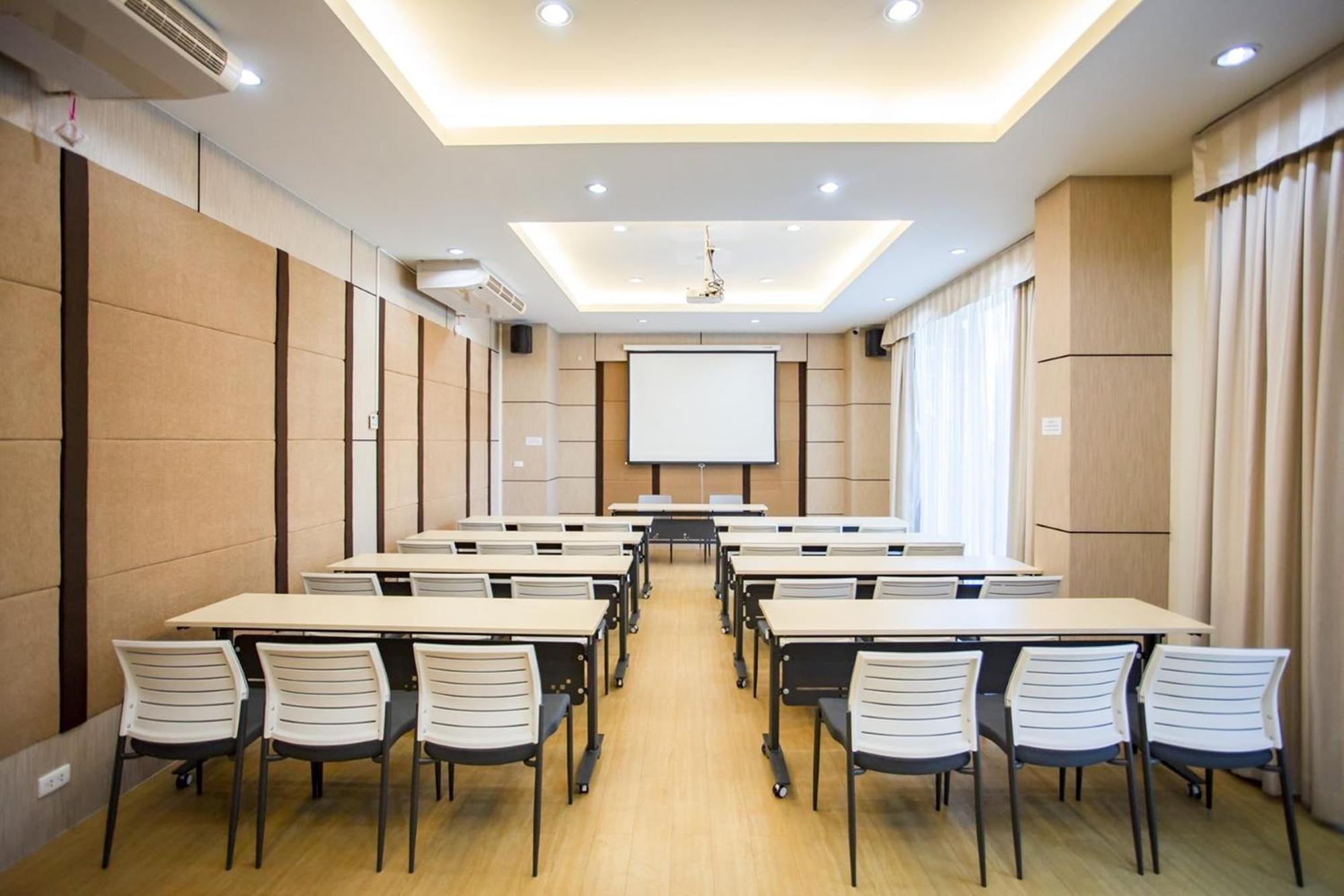 Phavina Hotel Rayong Sha Extra Plus Екстер'єр фото